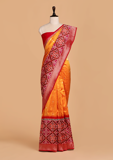 Short Gold Butti Saree in Silk