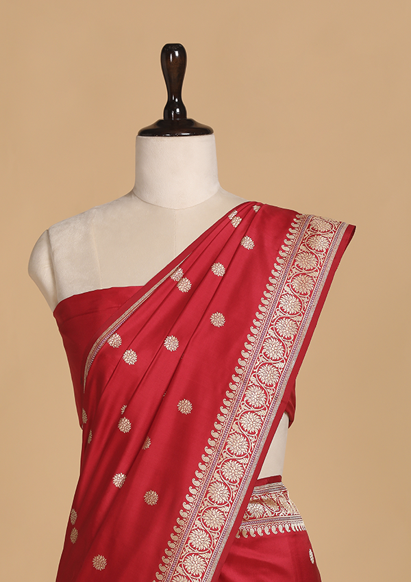 Red Butti Saree in Silk