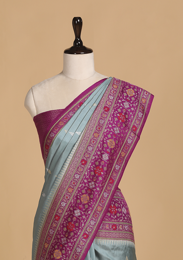 Grey Butti Saree in Silk