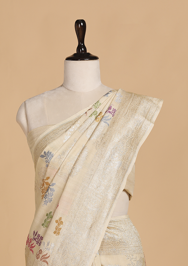 Off White Lehariya Saree in Georgette Tussar