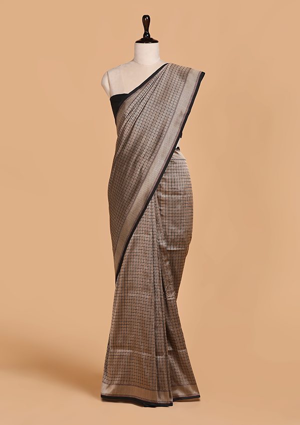 Black without Zari Saree in Silk