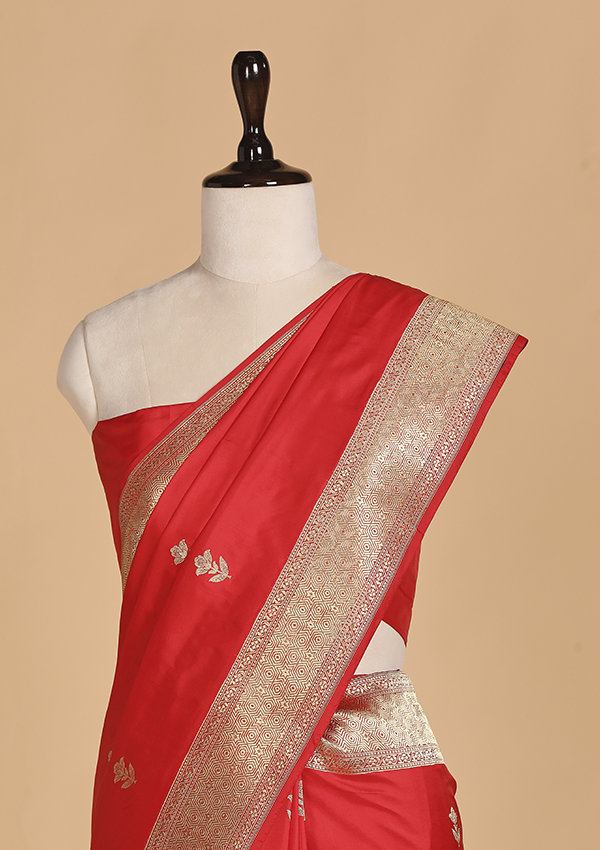 Red Butti Saree in Silk