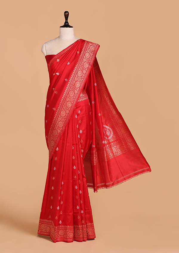 Red Butti Saree in Silk