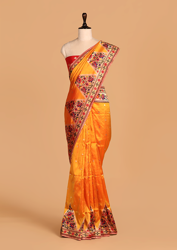 Short Gold Butti Saree In Silk