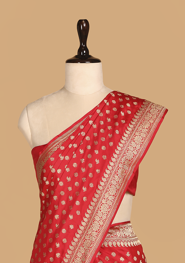 Red Butti Saree in Silk