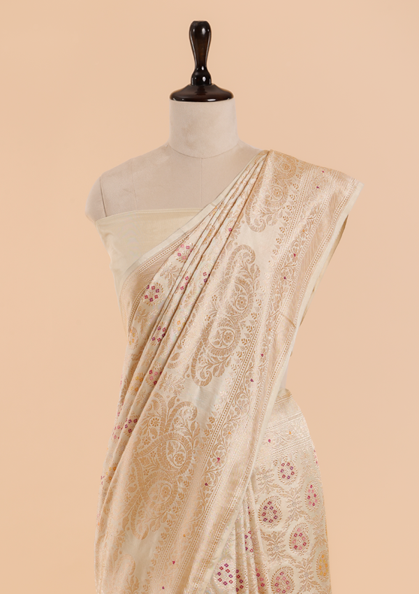 Off White Jaal Saree in Silk