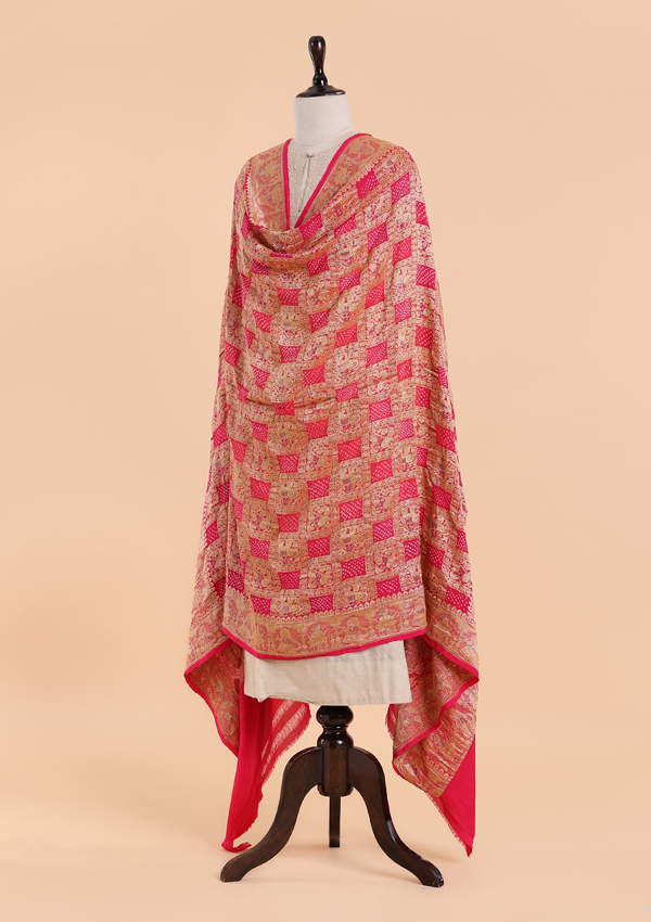 Coral Pink Jaal Bandhani Dupatta in Georgette