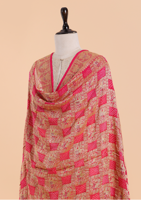Coral Pink Jaal Bandhani Dupatta in Georgette