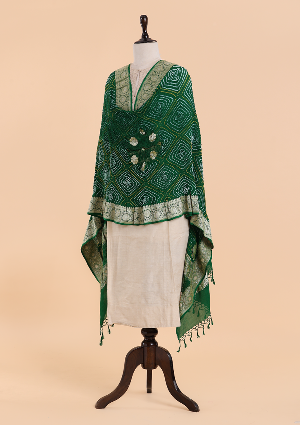 Green Plain Bandhani Dupatta in Georgette