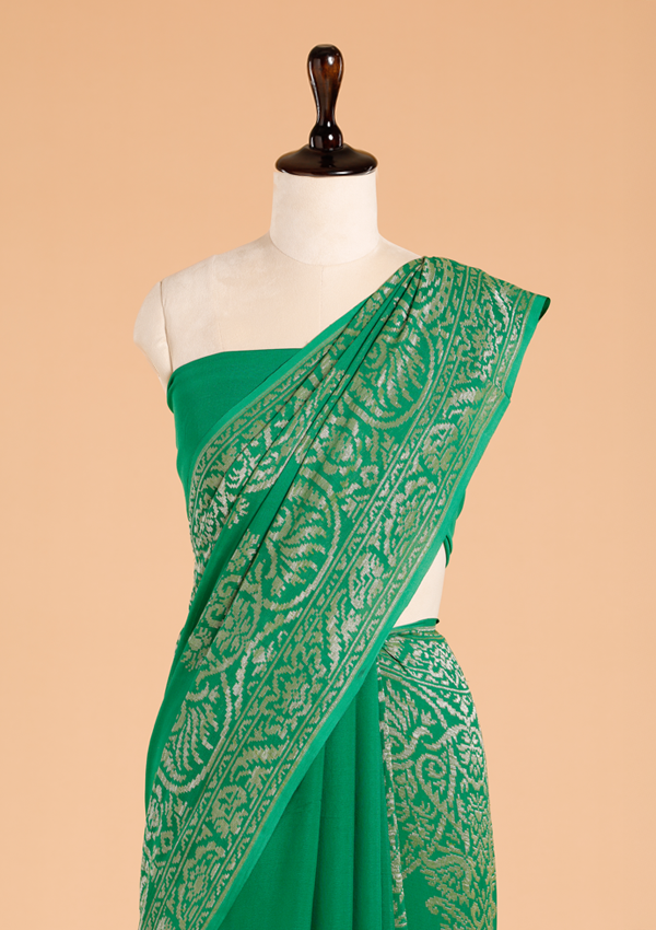 Green Plain Saree in Georgette