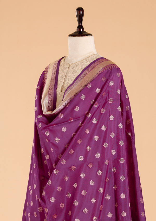 Purple Butti Dupatta in Silk