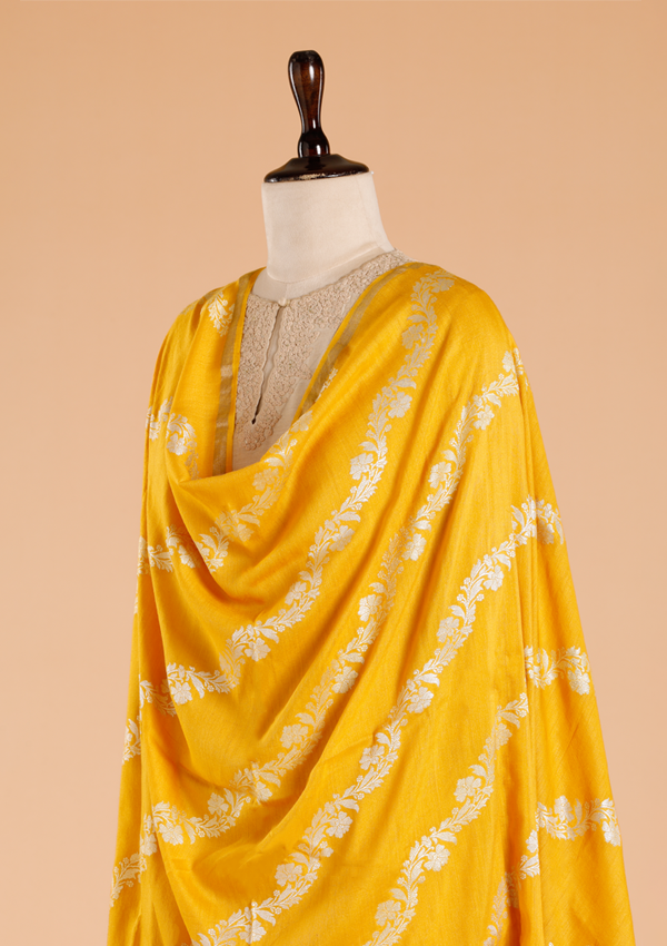 Yellow Lehariya Dupatta in Georgette Tussar