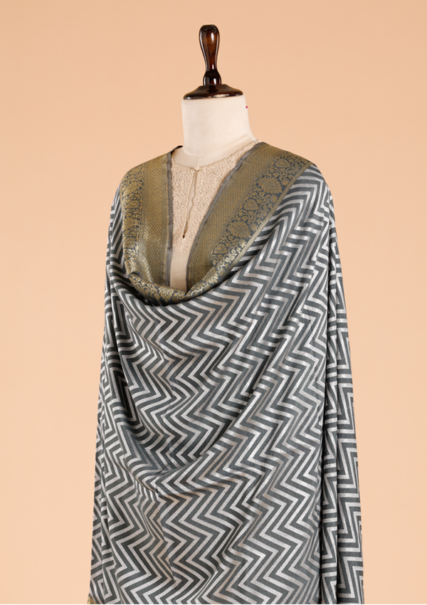 Grey Lehariya Dupatta in Georgette Tussar