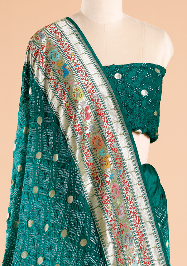 Green Butti Bandhani Saree in Georgette