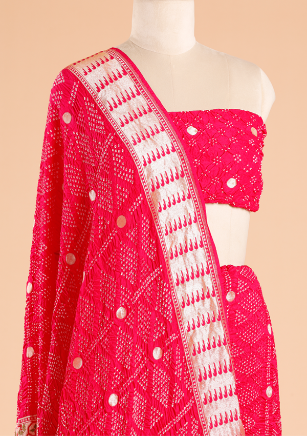 Rani Pink Butti Bandhani Saree in Georgette