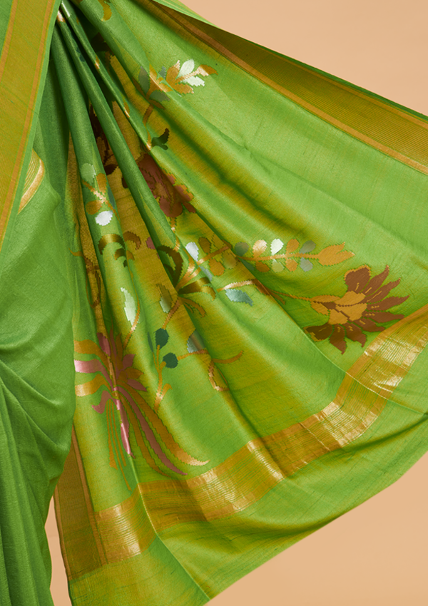 Pista Green Plain Saree In Georgette Tussar