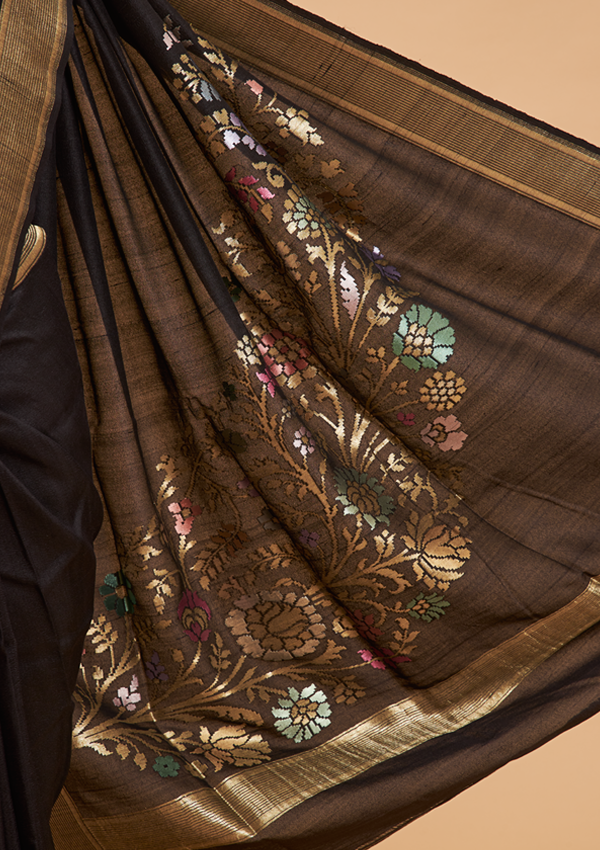 Black Plain Saree In Georgette Tussar