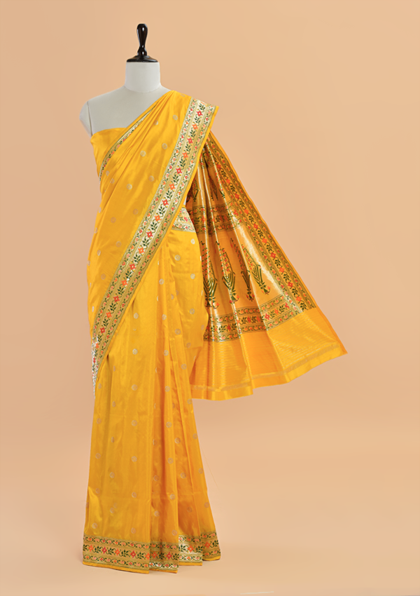 Yellow Butti Saree in Silk