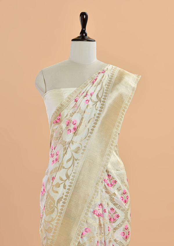 Off White Jaal Saree in Silk