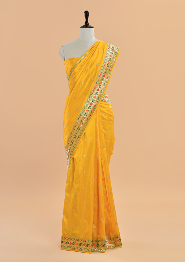 Yellow Butti Saree in Silk
