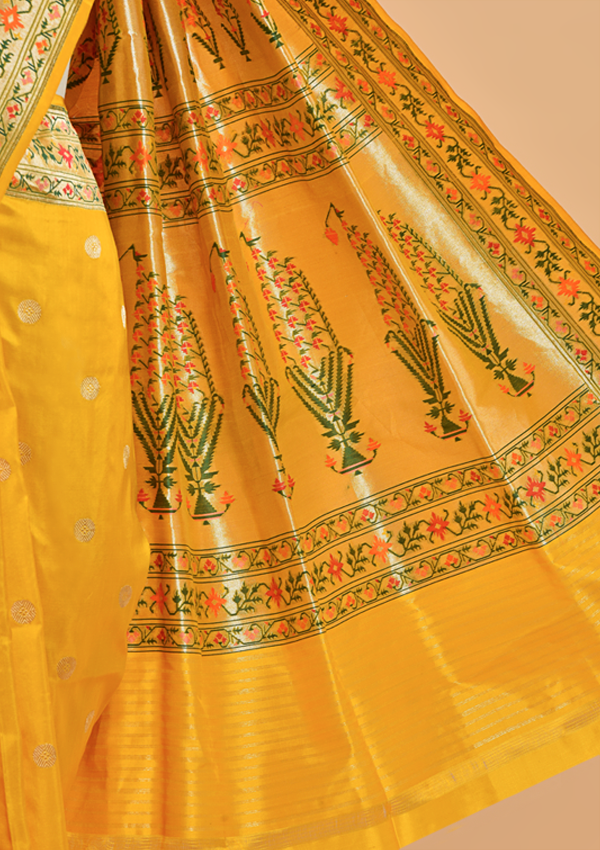 Yellow Butti Saree in Silk